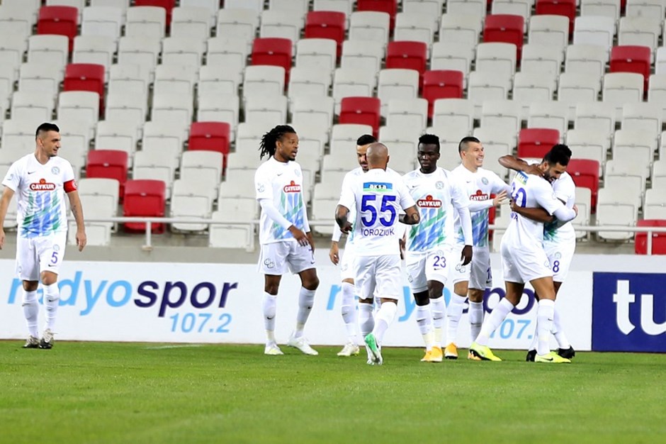 Sivas'ta gülen Çaykur Rizespor oldu