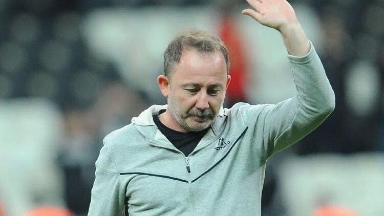 Sergen Yalçın: Beşiktaş tarihinin en zor antrenörlüğünü yapıyorum