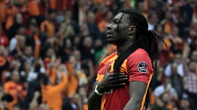 Gomis Trabzonspor haberlerine güldü geçti