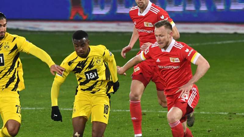Moukoko rekor kırdı ama Borussia Dortmund yenildi: 2-1