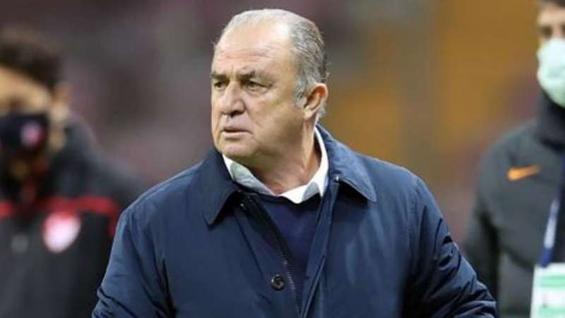 Fatih Terim'e beş maç men cezası verildi