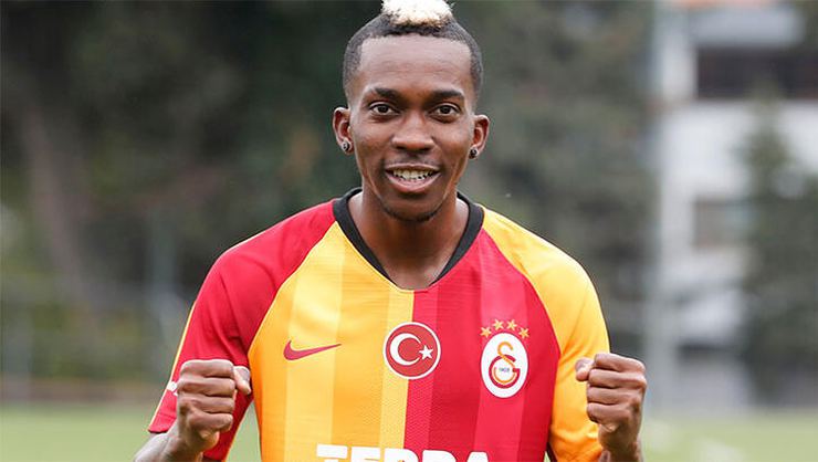 Galatasaray haberi: Canlı yayında Onyekuru açıklaması!