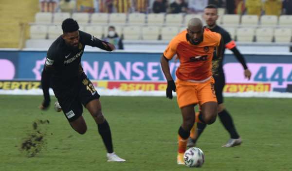 Yeni Malatyaspor 0-1 Galatasaray: Galatasaray, Ryan Babel ile son dakikalarda kazandı