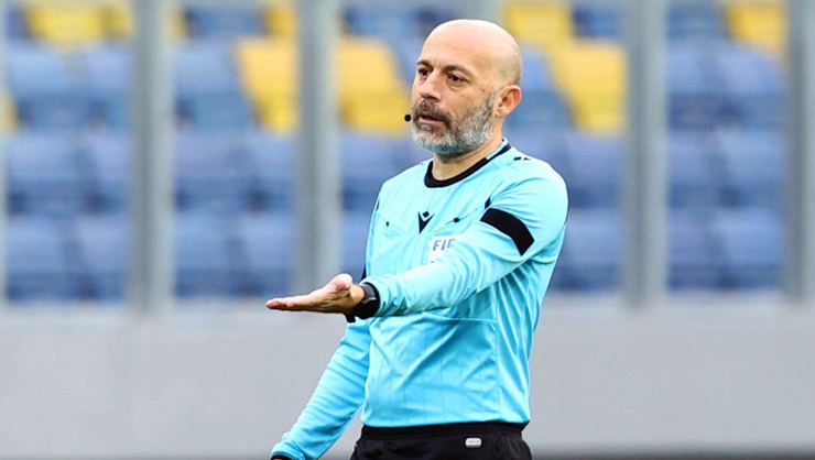 SON DAKİKA! Fenerbahçe Galatasaray maçının hakemi belli oldu