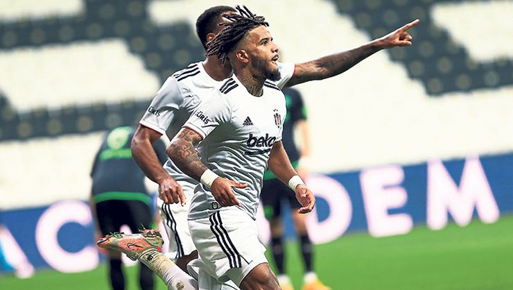 Beşiktaş Valentin Rosier'i kiralamak için çalışmalara başladı