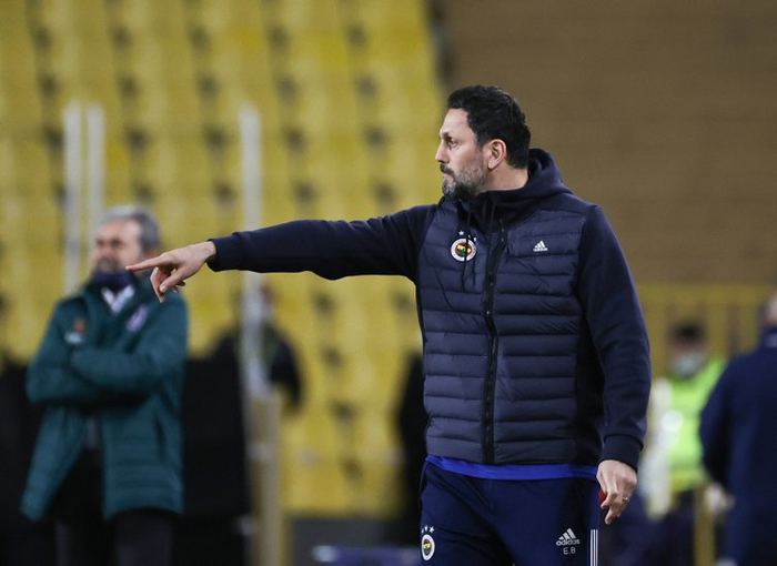 Son dakika: Fenerbahçe'nin yeni hocasını Serhat Akın açıkladı...