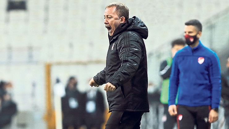Beşiktaş'tan Sergen Yalçın'a sözleşme teklifi!
