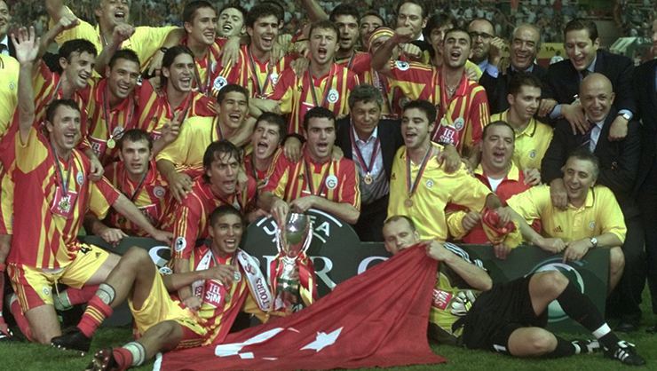 Galatasaray'ın efsane futbolcusu Popescu ile ilgili casusluk skandalı