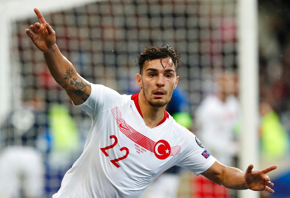 Beşiktaş'tan Kaan Ayhan için ilk teklif