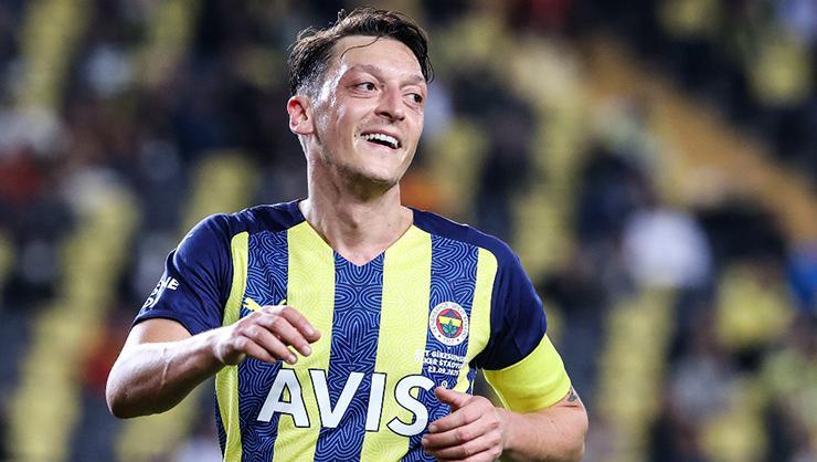 Fenerbahçe'de Mesut Özil için karar zamanı!