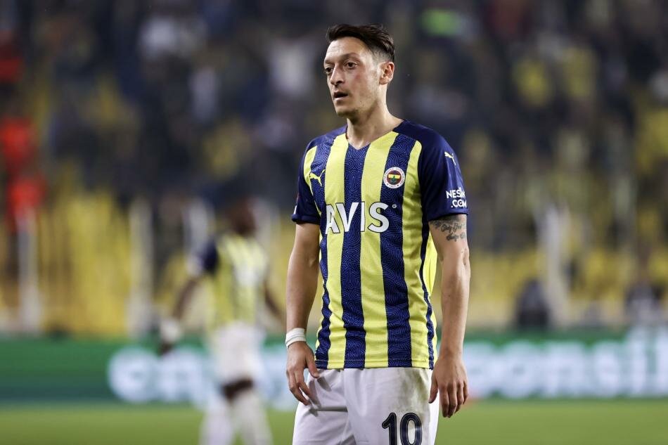 Fenerbahçe'nin 10 numarası Mesut Özil İstanbul'a veda mı ediyor? Katar'dan dev teklif!