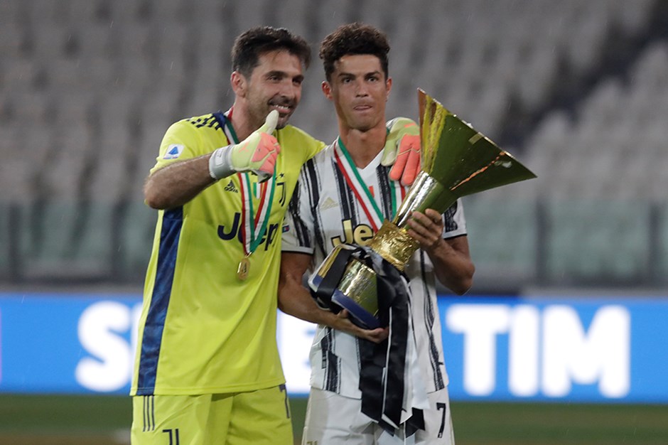 Buffon: Ronaldo Juventus'un DNA'sını bozdu