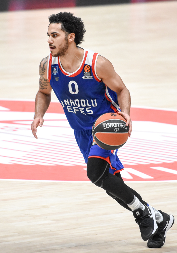 Anadolu Efes'te Shane Larkin için NBA tehlikesi... Washington Wizards devrede!